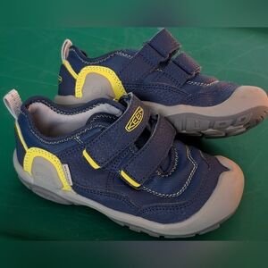 Keen Boys Sneakerss Size 11